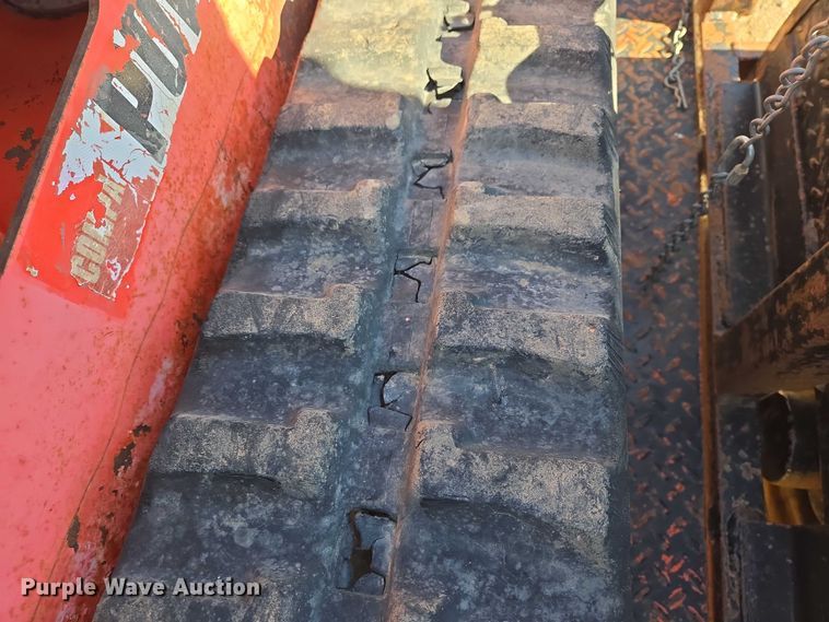 image for item EB1397 2007 Power House Pro Trax compact utility loader