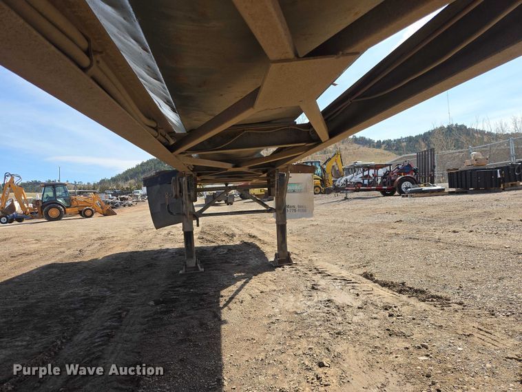 image for item EB1399 1998 Smith Co side dump trailer