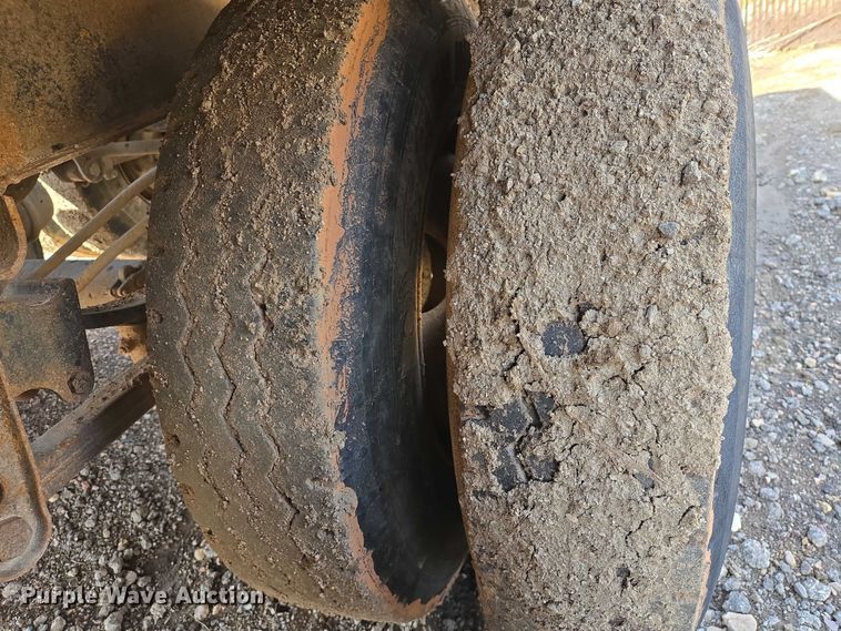 image for item EB1399 1998 Smith Co side dump trailer