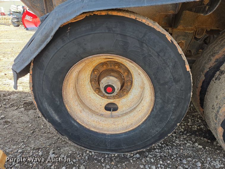 image for item EB1399 1998 Smith Co side dump trailer