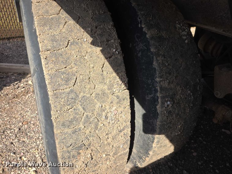 image for item EB1399 1998 Smith Co side dump trailer