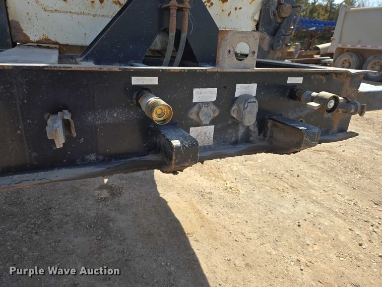 image for item EB1402 2004 Arne's Ultra V Max side dump trailer