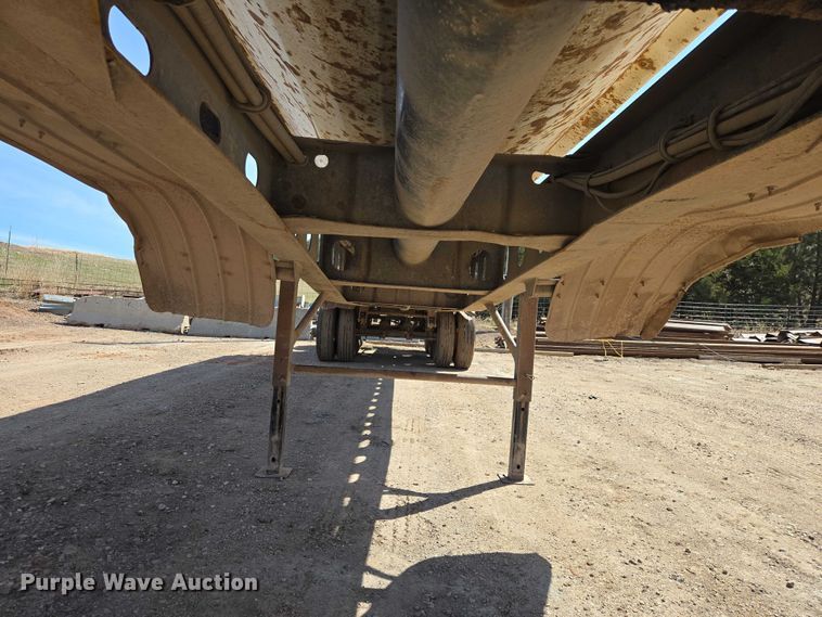 image for item EB1402 2004 Arne's Ultra V Max side dump trailer