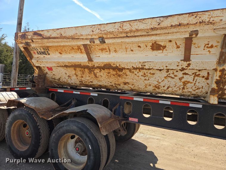 image for item EB1402 2004 Arne's Ultra V Max side dump trailer