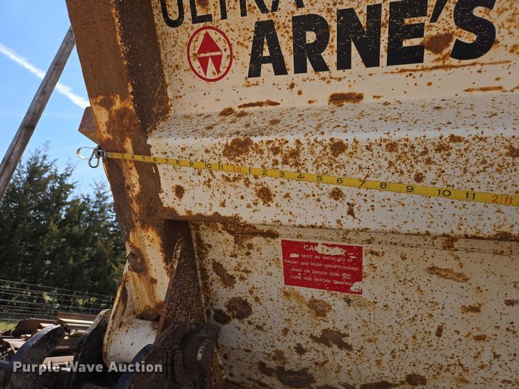 image for item EB1402 2004 Arne's Ultra V Max side dump trailer