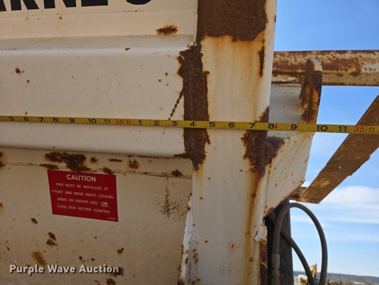 image for item EB1402 2004 Arne's Ultra V Max side dump trailer