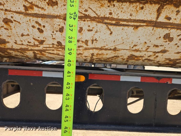 image for item EB1402 2004 Arne's Ultra V Max side dump trailer