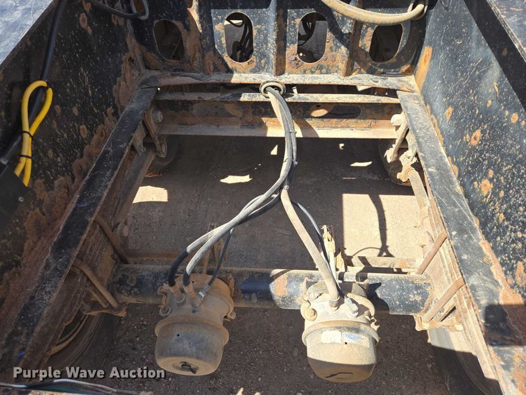 image for item EB1402 2004 Arne's Ultra V Max side dump trailer