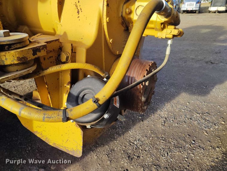 image for item ED0005 1998 Caterpillar 613C Serries II elevating scraper