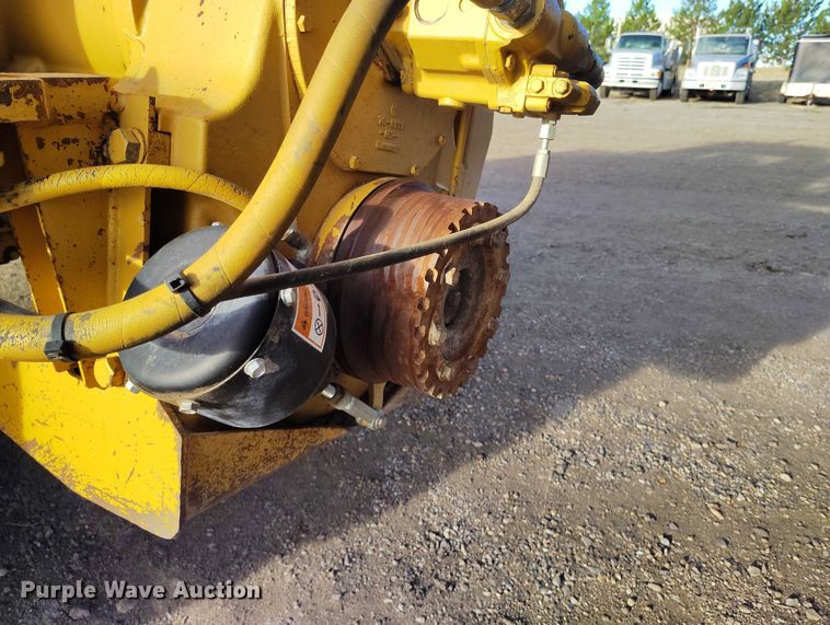 image for item ED0005 1998 Caterpillar 613C Serries II elevating scraper