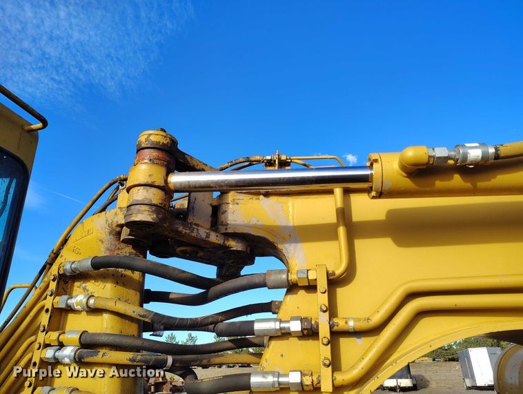 image for item ED0005 1998 Caterpillar 613C Serries II elevating scraper