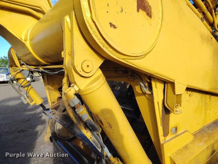 image for item ED0005 1998 Caterpillar 613C Serries II elevating scraper