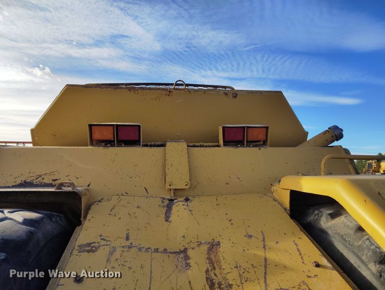 image for item ED0005 1998 Caterpillar 613C Serries II elevating scraper