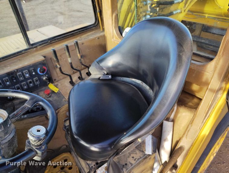 image for item ED0005 1998 Caterpillar 613C Serries II elevating scraper