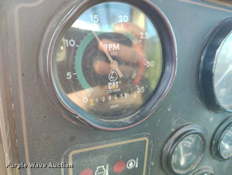 image for item ED0005 1998 Caterpillar 613C Serries II elevating scraper