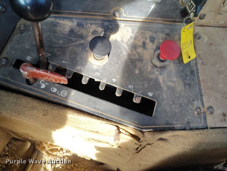 image for item ED0005 1998 Caterpillar 613C Serries II elevating scraper