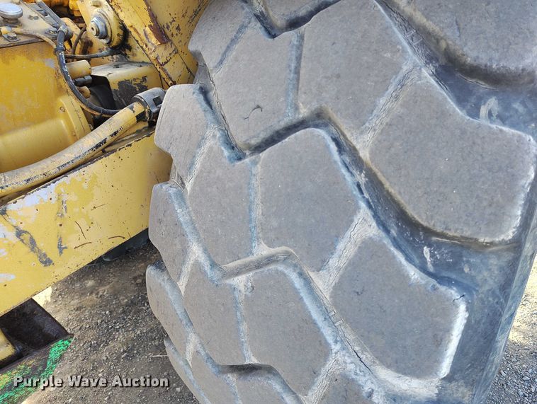 image for item ED0005 1998 Caterpillar 613C Serries II elevating scraper