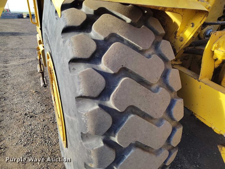 image for item ED0005 1998 Caterpillar 613C Serries II elevating scraper