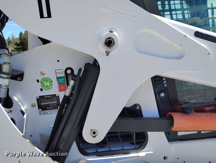 image for item ED0017 2015 Bobcat T650 tracked skid steer loader