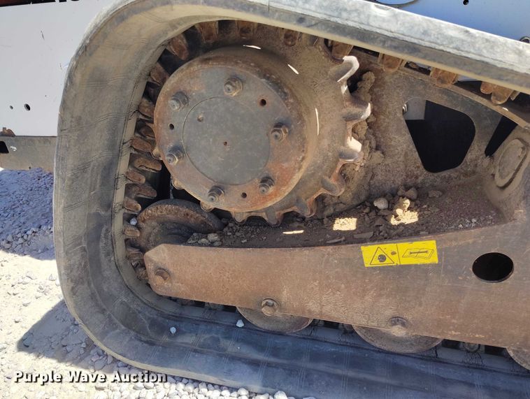 image for item ED0017 2015 Bobcat T650 tracked skid steer loader