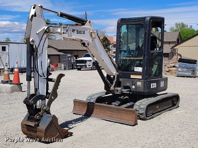 image for item ED0018 2013 Bobcat E35 mini excavator
