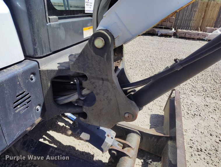 image for item ED0018 2013 Bobcat E35 mini excavator