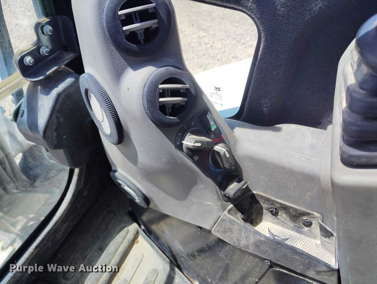 image for item ED0018 2013 Bobcat E35 mini excavator