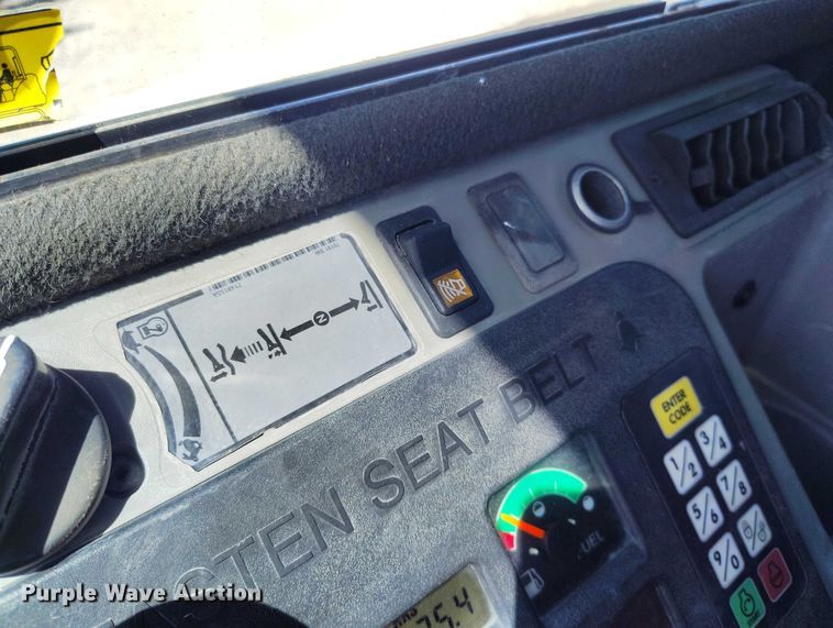 image for item ED0018 2013 Bobcat E35 mini excavator