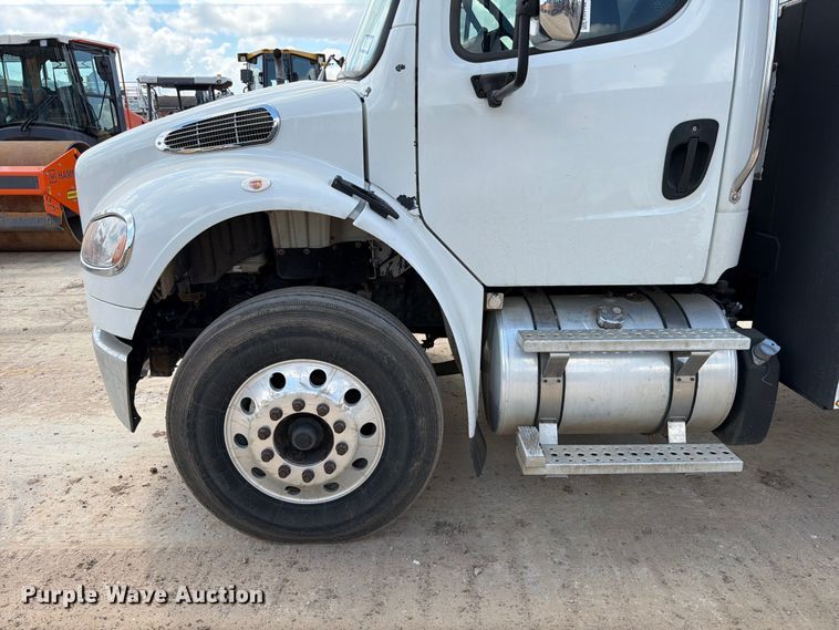 image for item ED5192 2014 Freightliner Business Class M2 utility / service truck