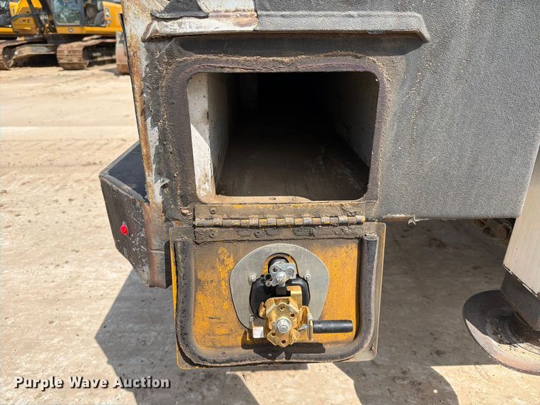 image for item ED5192 2014 Freightliner Business Class M2 utility / service truck