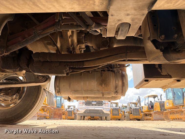 image for item ED5192 2014 Freightliner Business Class M2 utility / service truck