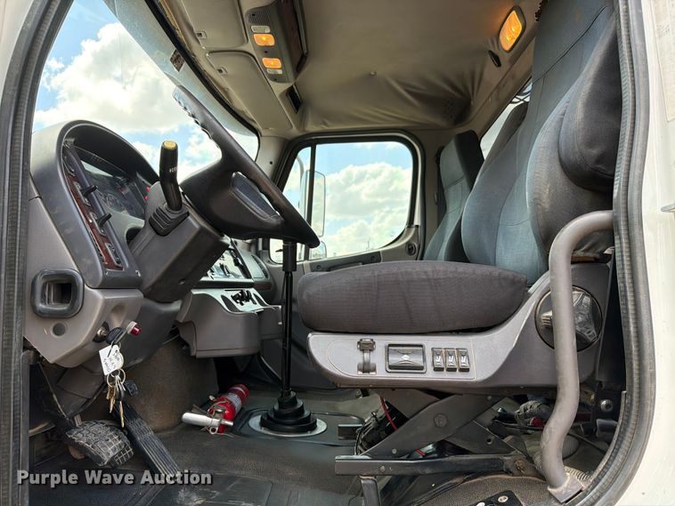 image for item ED5192 2014 Freightliner Business Class M2 utility / service truck