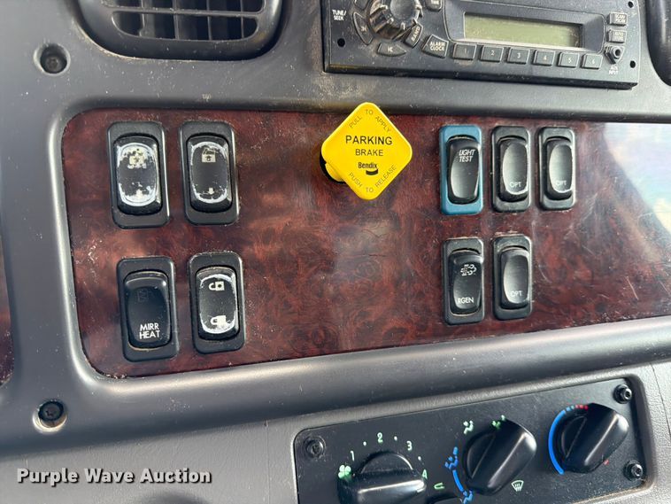 image for item ED5192 2014 Freightliner Business Class M2 utility / service truck