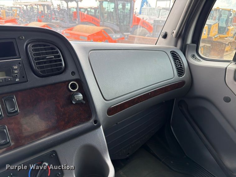 image for item ED5192 2014 Freightliner Business Class M2 utility / service truck