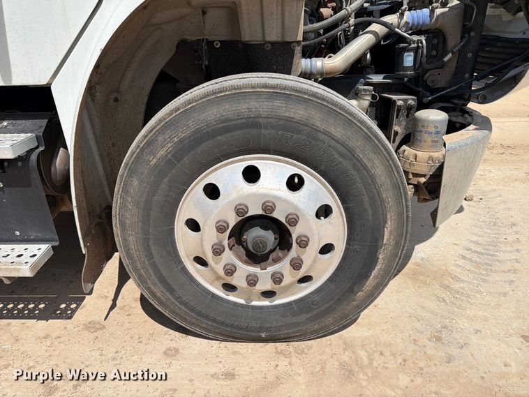 image for item ED5192 2014 Freightliner Business Class M2 utility / service truck