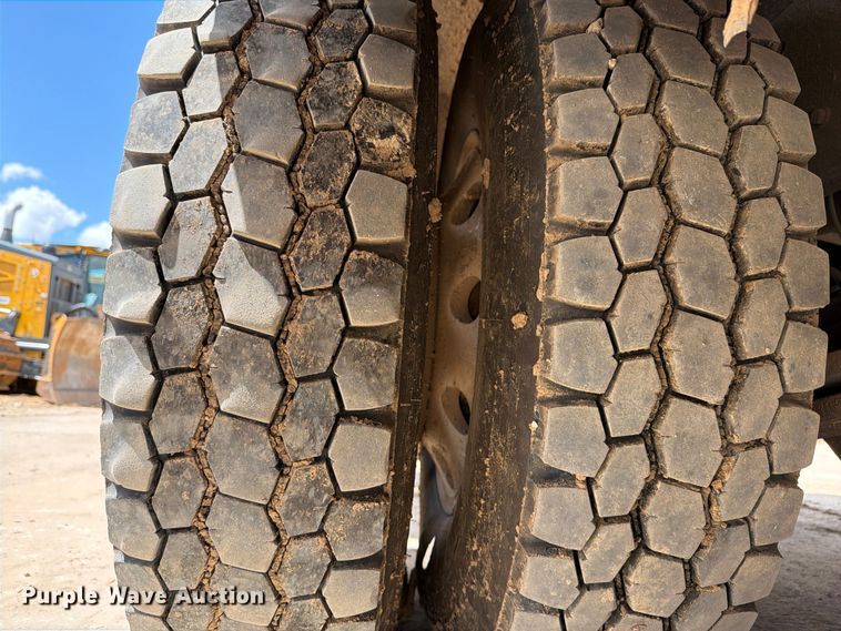 image for item ED5192 2014 Freightliner Business Class M2 utility / service truck