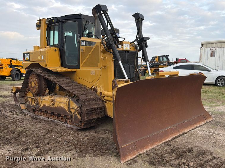 image for item ED5199 2015 Caterpillar D6T XL dozer