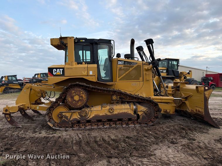 image for item ED5199 2015 Caterpillar D6T XL dozer