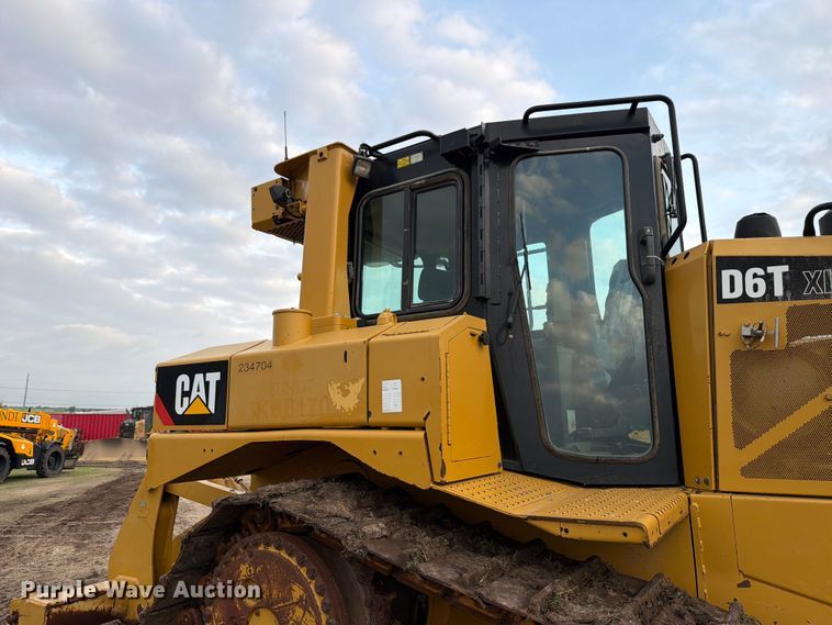 image for item ED5199 2015 Caterpillar D6T XL dozer