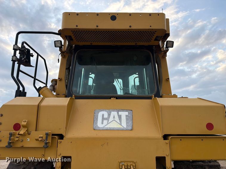 image for item ED5199 2015 Caterpillar D6T XL dozer