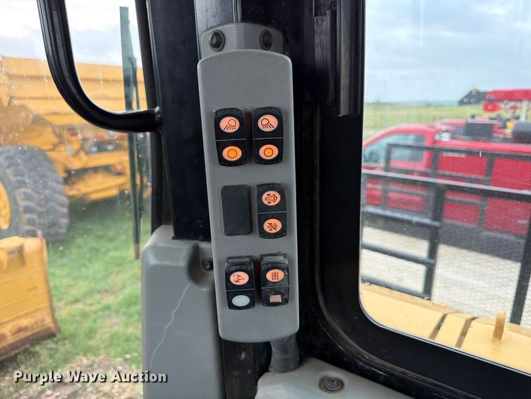 image for item ED5199 2015 Caterpillar D6T XL dozer