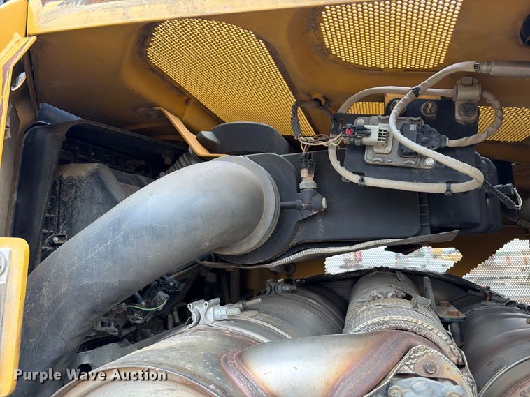 image for item ED5199 2015 Caterpillar D6T XL dozer