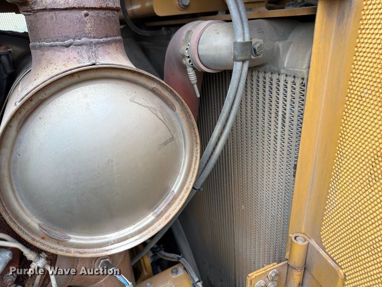 image for item ED5199 2015 Caterpillar D6T XL dozer