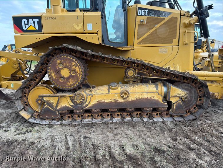 image for item ED5199 2015 Caterpillar D6T XL dozer