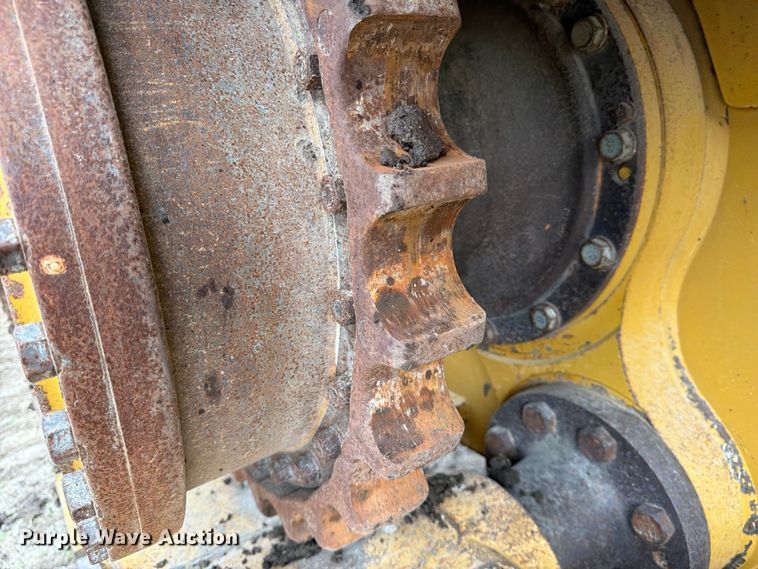 image for item ED5199 2015 Caterpillar D6T XL dozer