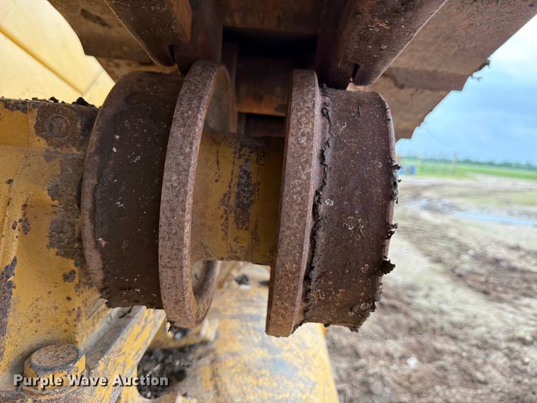 image for item ED5199 2015 Caterpillar D6T XL dozer