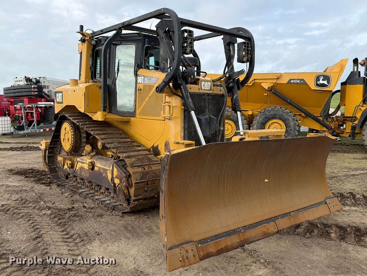 image for item ED5200 2014 Caterpillar D6T XL dozer