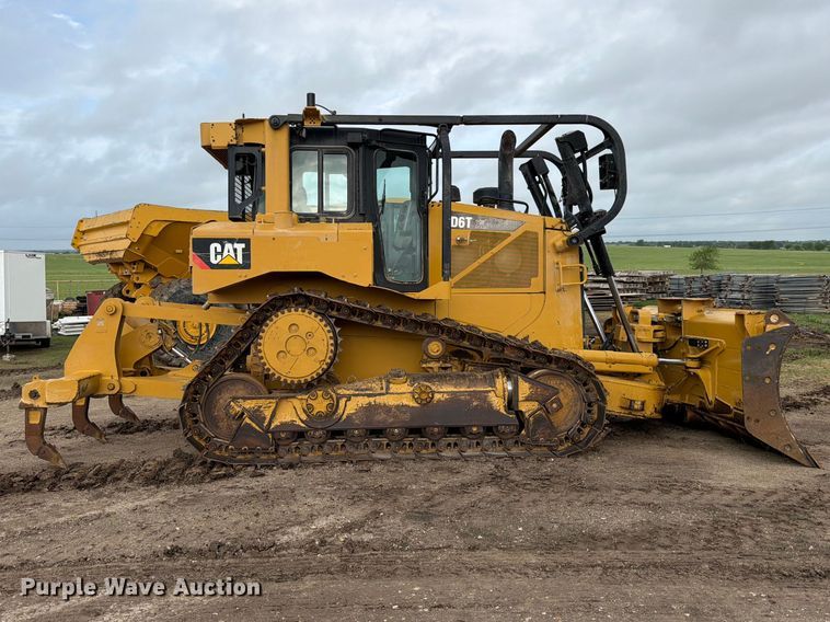 image for item ED5200 2014 Caterpillar D6T XL dozer