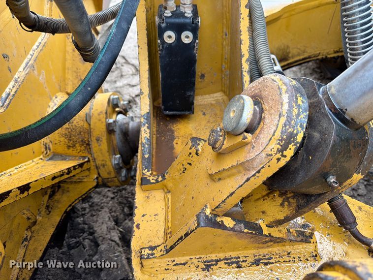 image for item ED5200 2014 Caterpillar D6T XL dozer