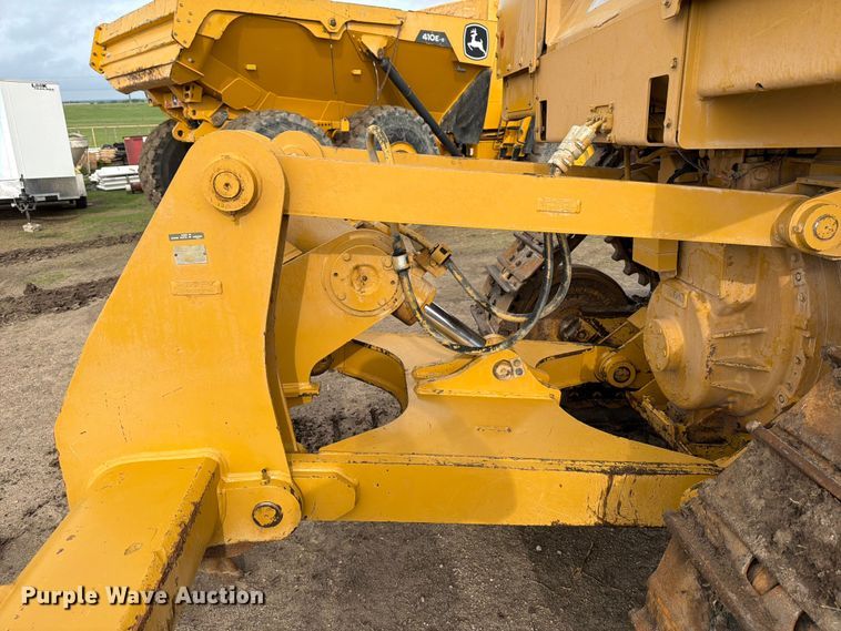 image for item ED5200 2014 Caterpillar D6T XL dozer
